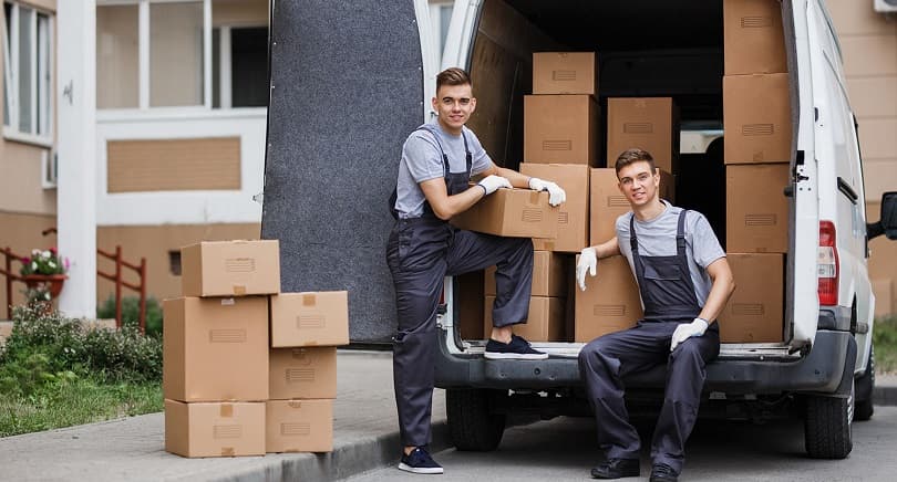 What Are the Qualities to Look for in a Professional Movers and Packers Company?
